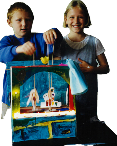 Papiertheater - Beispiel einer Kinderbühne
